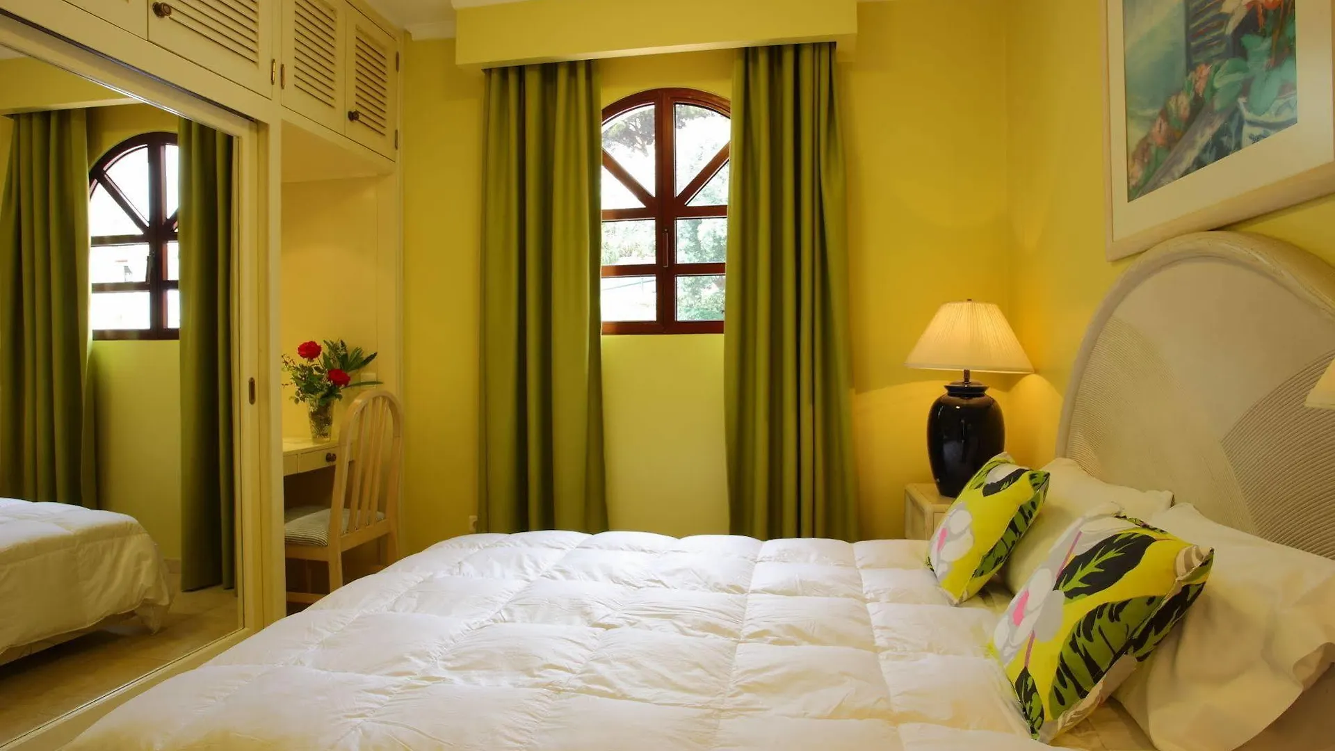Lägenhetshotell Canico Bay Apartments