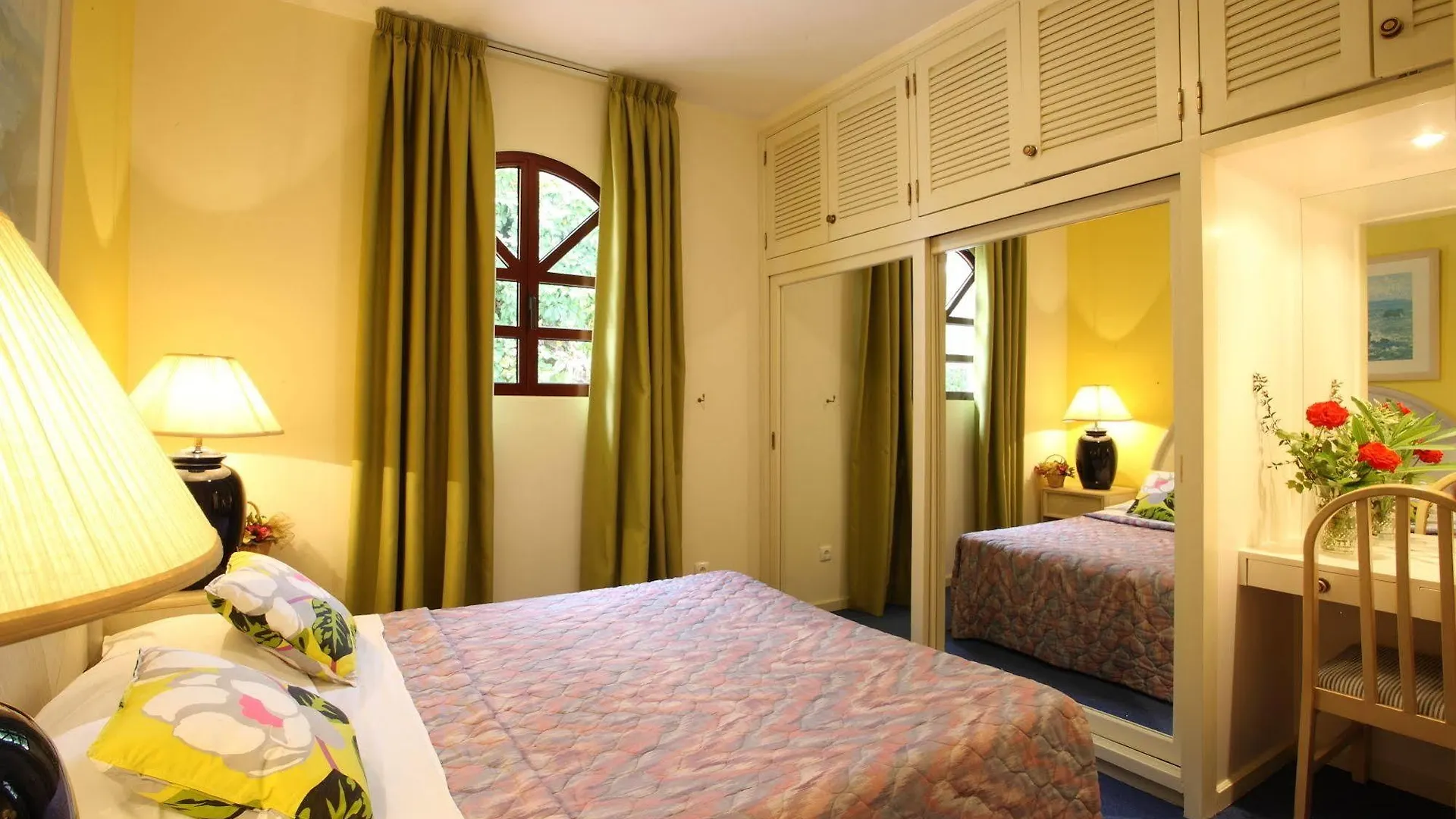 Canico Bay Apartments